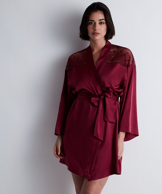 Kimono Midnight Whisper crimson red