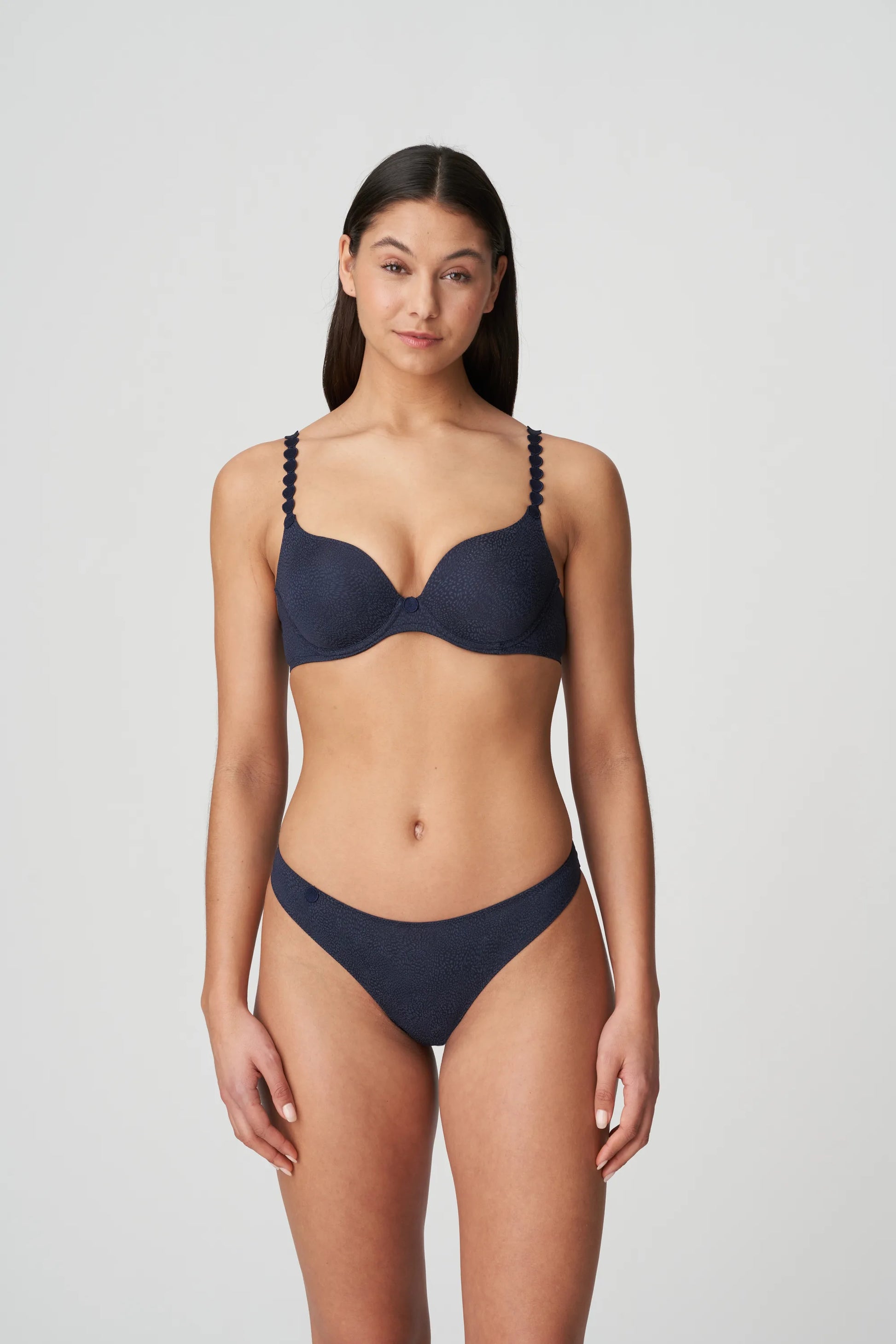 1852266