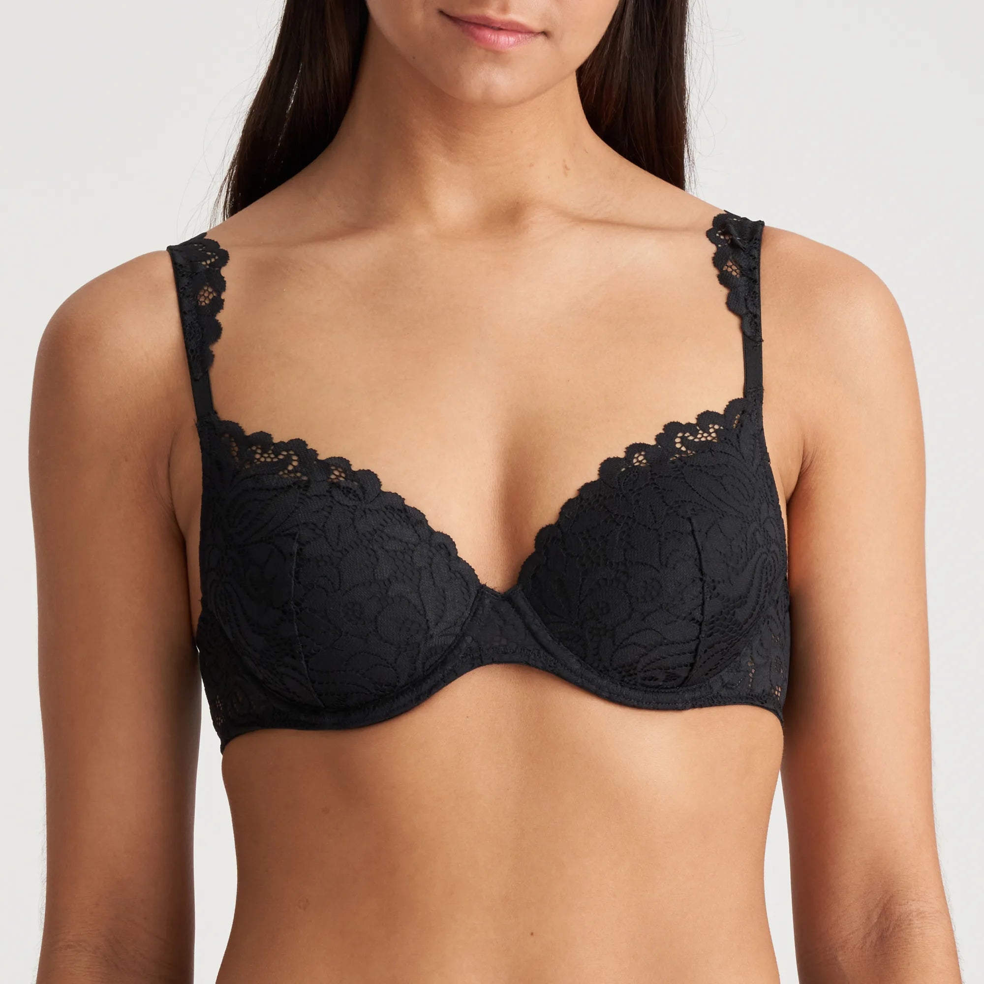 Elis black bra