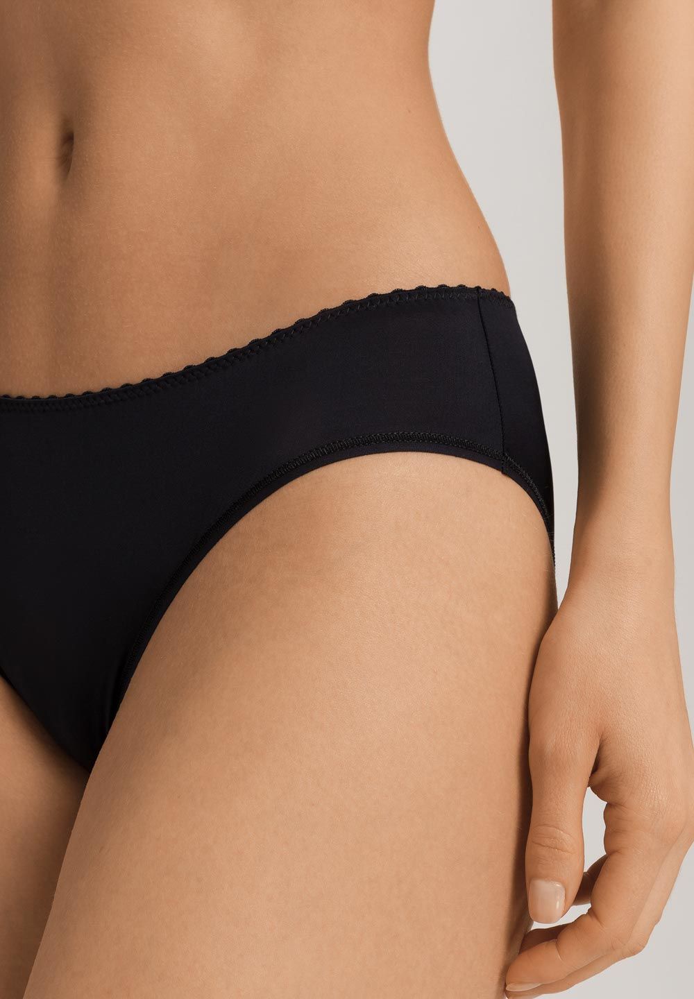 Braga mini Satin Deluxe negro - PITTHanro888721590204